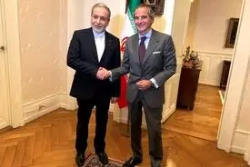 دیدار عراقچی و گروسی در ژنو آغاز شد