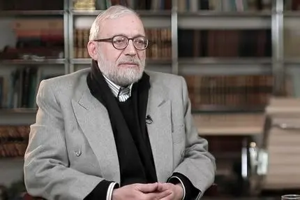 لاریجانی: ایران می‌تواند طی دو هفته بمب اتم داشته باشد، ولی آن را قاطعانه رد می‌کند