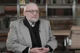 لاریجانی: ایران می‌تواند طی دو هفته بمب اتم داشته باشد، ولی آن را قاطعانه رد می‌کند