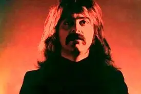 کوروش یغمایی با دنیای موسیقی خداحافظی کرد