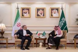 گفتگوی تلفنی عراقچی با وزیر خارجه عربستان 