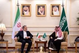 گفتگوی تلفنی عراقچی با وزیر خارجه عربستان 