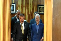 استقبال مومنی از وزیر کشور عراق در تهران