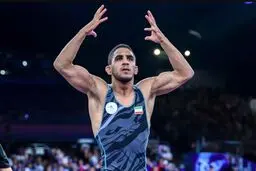 رحمان عموزاد طلا گرفت