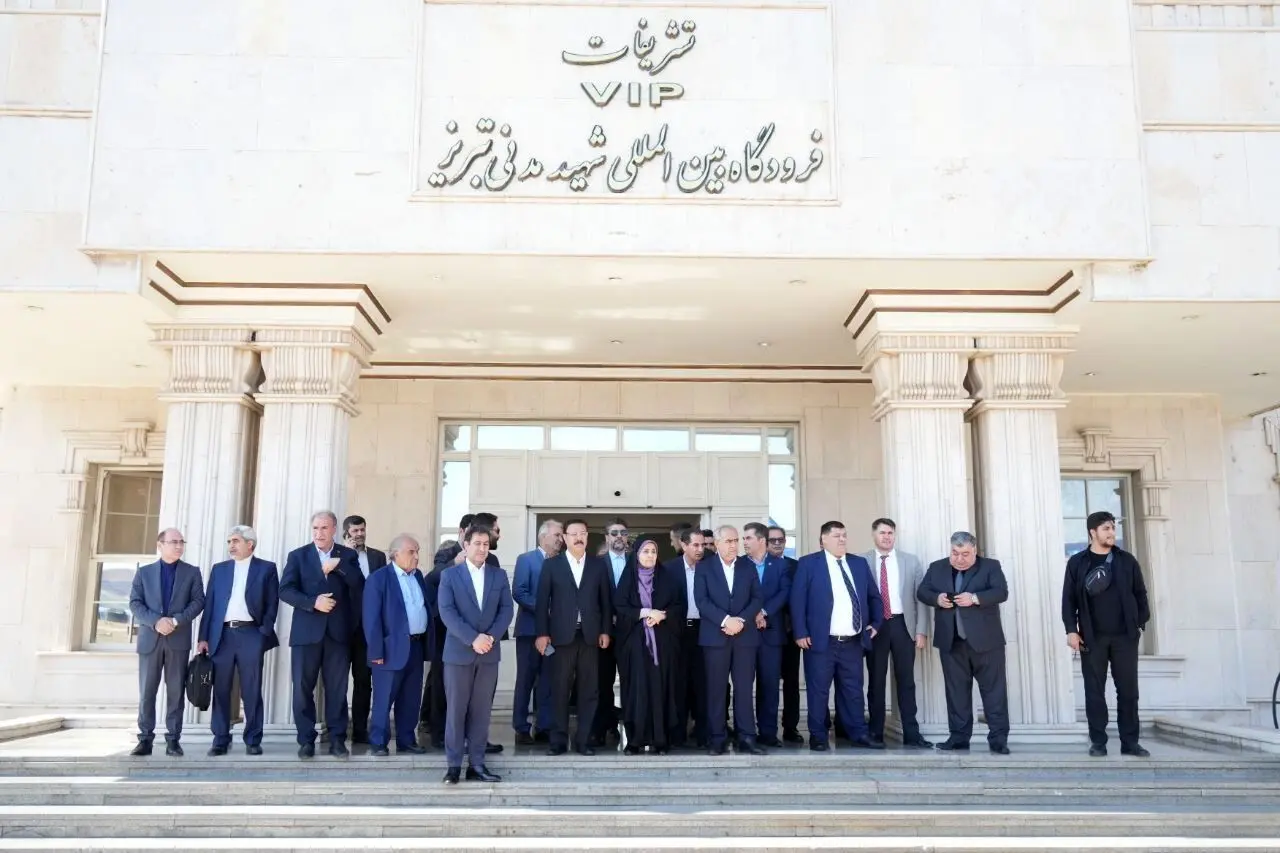 معاون نخست‌وزیر جمهوری آذربایجان وارد تبریز شد 