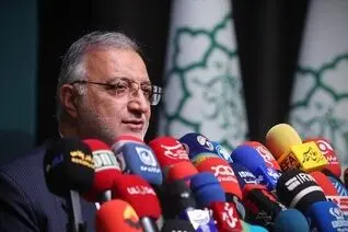 شهردار تهران از آسیب آمریکا به ۱۸ اتوبوس چینی حین انتقال دریایی به ایران خبر داد