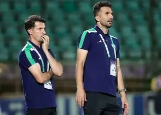 کاپیتان سابق پرسپولیس سرمربی جدید صنعت نفت آبادان شد