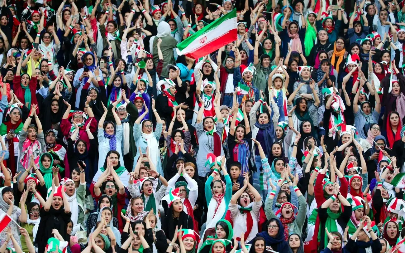 یک تصمیم متفاوت برای دربی؛ بانوان در دیدار استقلال پرسپولیس حضور دارند؟
