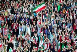 یک تصمیم متفاوت برای دربی؛ بانوان در دیدار استقلال پرسپولیس حضور دارند؟