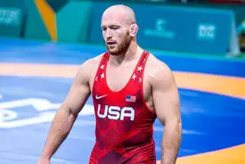 نبرد بزرگ لغو شد؛ مصنومیت اسنایدر جدال با سعدالله‌اف را به تعویق انداخت