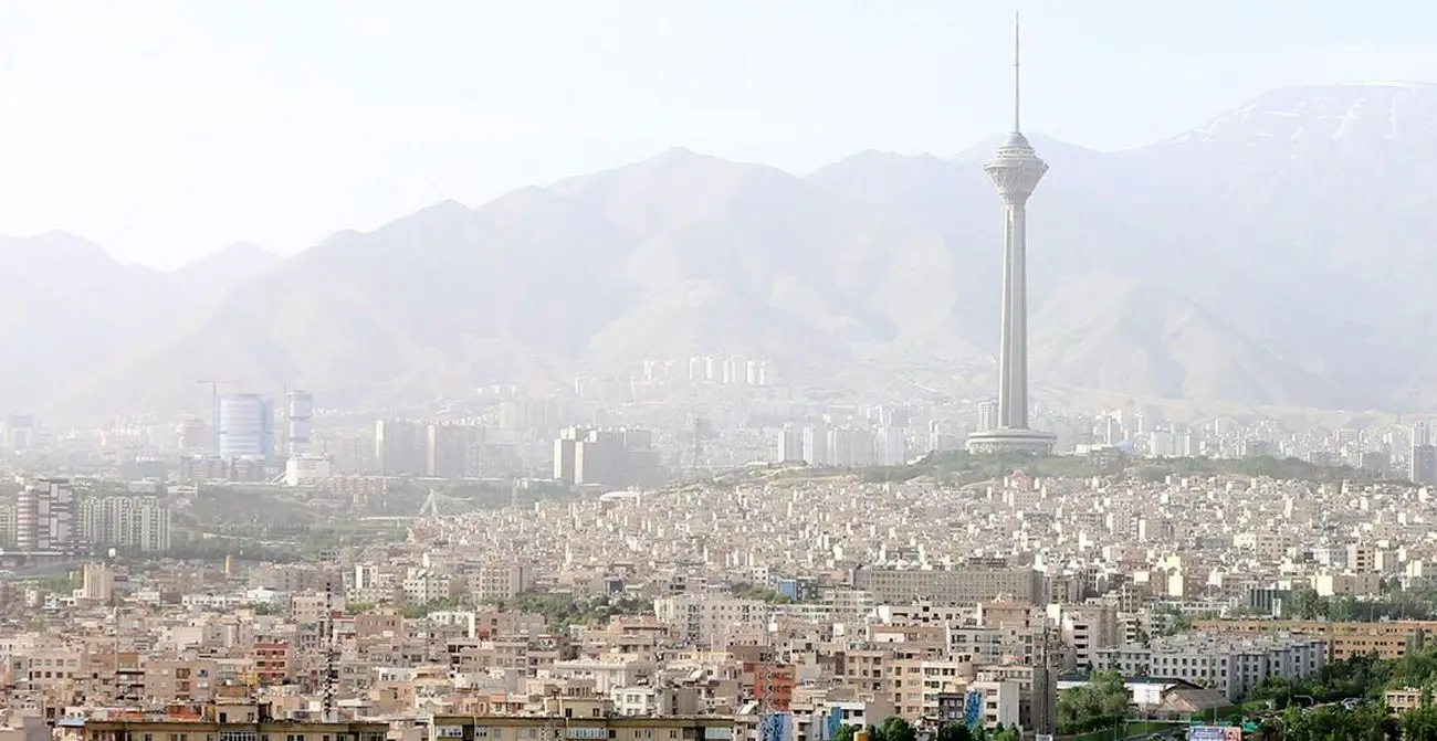 گرد و خاک در راه تهران؛ دمای پایتخت هم بالاتر میرود