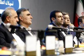 تاکید نجارزاده بر بهبود معیشت کارکنان بانک‌ها