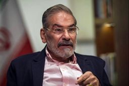 حضور علی شمخانی در مراسم تشییع پیکر شهدای اقتدار + عکس