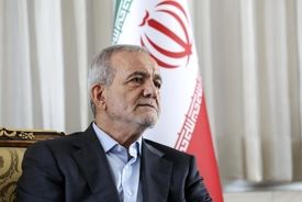یوسفیان: پزشکیان به تنهایی نمی‌تواند مشکلات را حل کند