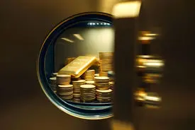 قیمت طلای جهانی کاهشی شد؛ سه‌شنبه 4 فروردین