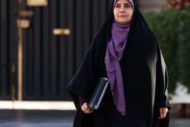 شایعه استعفای وزیر راه تکذیب شد
