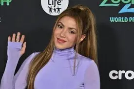 شکیرا از آهنگ رسمی جام جهانی رونمایی کرد