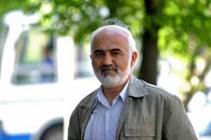 همه چیز درباره احمد توکلی؛ بیوگرافی کامل و فعالیت‌ها