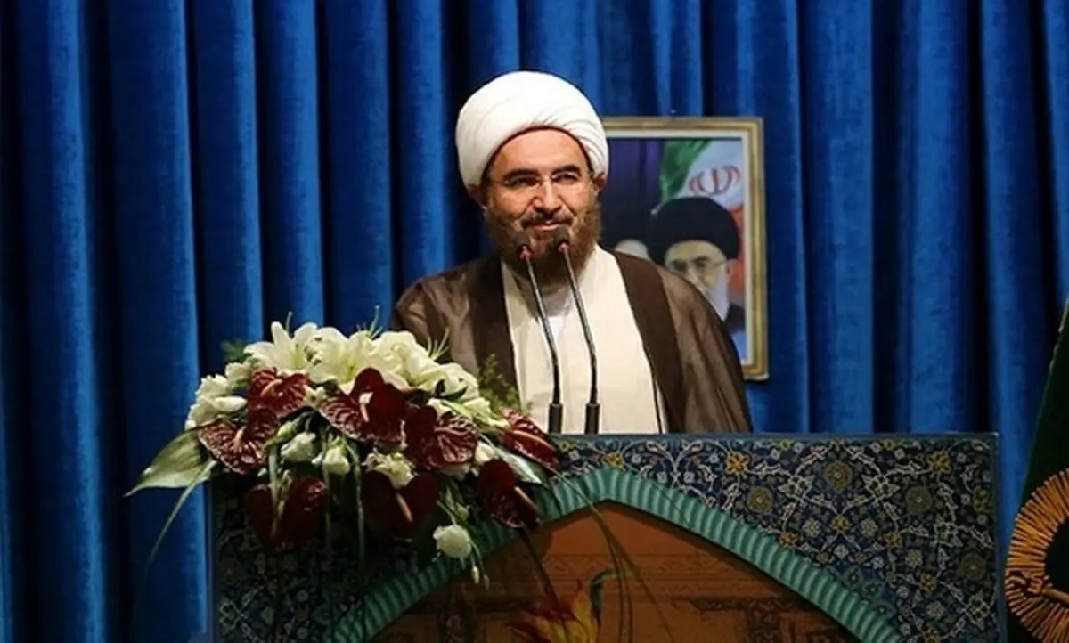 واکنش خطیب جمعه به شعار حجاب در نماز جمعه