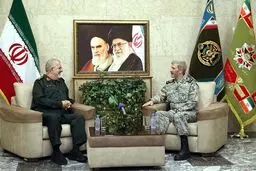 دیدار فرمانده کل ارتش با فرمانده کل سپاه به مناسب هفته دفاع مقدس