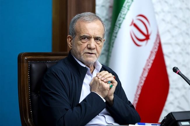 پزشکیان: باید سوخت فسیلی را کم و از انرژی پاک استفاده کنیم