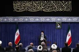 رهبر انقلاب: ملت ایران در هیچ میدانی طرف ضعیف نخواهد بود/ اتحاد ملی محاسبات دشمن را برهم زد