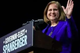 بیوگرافی غزاله هاشمی؛ اولین زن مسلمان که به سمت معاون فرماندار ویرجینیا رسید