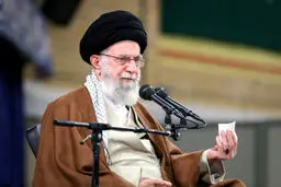 دیدار مسئولان وزارت امور خارجه و سفیران ایران با رهبر انقلاب