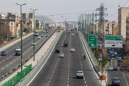 وضعیت ترافیک صبحگاهی در معابر اصلی پایتخت/فقط یک بزرگراه شلوغ است