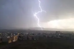 هواشناسی ایران ۱۴۰۲/۰۴/۱۴؛ هشدار ناپایداری جوی در ۵ استان/ هشدار وقوع طوفان شن در برخی مناطق کشور