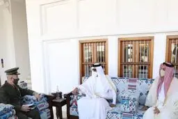 فرمانده سنتکام با امیر قطر دیدار کرد