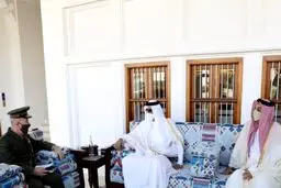 فرمانده سنتکام با امیر قطر دیدار کرد