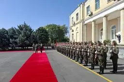 دیدار خصوصی پزشکیان و نخست وزیر ارمنستان