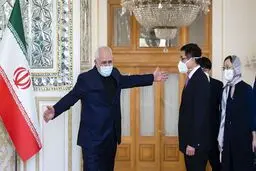 ظریف اعلام کرد: تقدیر ایران از چین در زمینه تامین واکسن/ ضرورت توجه جدی به بی‌جاشدگان افغان