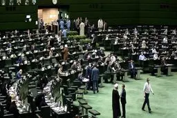 تصمیم‌گیری در مورد فیلترینگ از طرح صیانت خارج می‌شود/ تغییرات اساسی در دستور کار کمیسیون ویژه