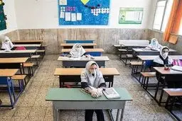 بازگشایی مدارس از آذرماه اشتباه است