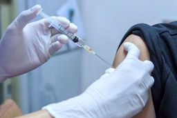 چگونه افراد ۴۰ سال به بالا واکسن یادآور بزنند؟
