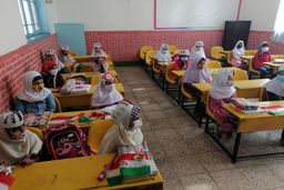 عدم رعایت پروتکل‌های بهداشتی در برخی مدارس / خطر بروز پیک‌ جدید کرونا