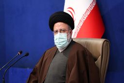 همه دستگاه‌های اجرایی با جامعه نخبگانی و مردم در حوزه کاری خود ارتباط مستمر داشته باشند/ نظام پرداخت حقوق باید فوری و بر مبنای عدالت اصلاح شود/ قاطعانه مانع هرگونه افزایش قیمت کالاها شوید