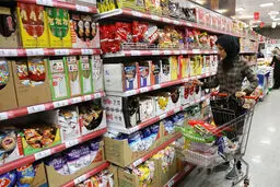 جلوگیری از گران فروشی با درج قیمت تولید کننده/ بساط تخفیف‌های دروغین فروشگاه‌های زنجیره‌ای برچیده می‌شود