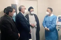 عیادت وزیر بهداشت از آیت‌الله علوی‌گرگانی