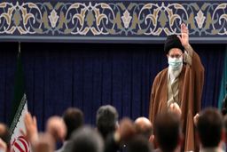 همه کمک کنند برنامه‌های اقتصادی دولت به نتیجه برسد