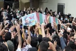پیکر شهید «صیاد خدایی» با ندای یا زینب مدد تشییع شد