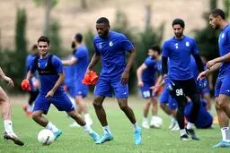 استقلال به جای جشن قهرمانی از الان درگیر نقل و انتقالات شود