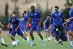 استقلال به جای جشن قهرمانی از الان درگیر نقل و انتقالات شود