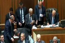 اذعان صهیونیست‌ها به اولین شکست مخالفان حزب‌الله در پارلمان لبنان