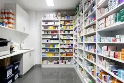 طرح دارو یار بر اساس قانون بودجه ۱۴۰۱ طراحی شد/ جلوگیری از مصرف بی‌رویه دارو