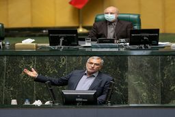 «اختصاص ارز ترجیحی به دارو» عامل قاچاق، شکست تولید داخلی و رونق بازار سیاه است