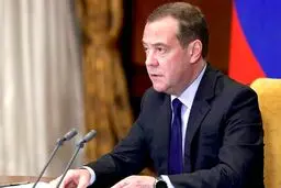 مدودف:لغو عضویت اوکراین در ناتو برای صلح کافی نیست/هدف نبرد اوکراین ممانعت از جنگ جهانی سوم بود