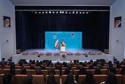 دانشجویان و اساتید اجازه تحقق خیال‌های باطل دشمن را در محیط دانشگاه نخواهند داد